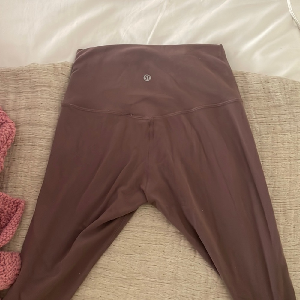 Lulu capri leggings